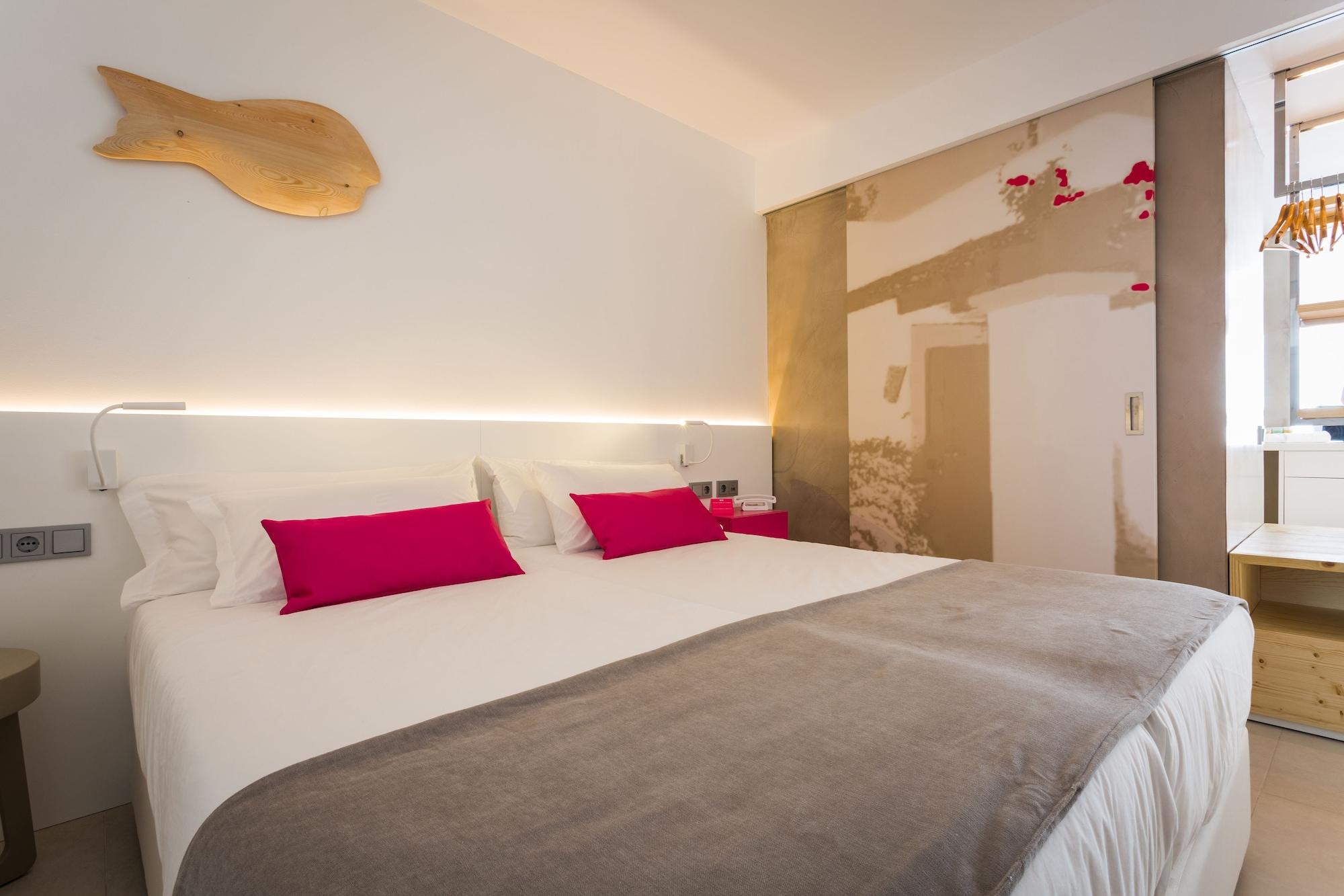 ONE IBIZA SUITES: BOOK YOUR STAY IN IBIZA TOWN AND ENJOY GREAT RATES